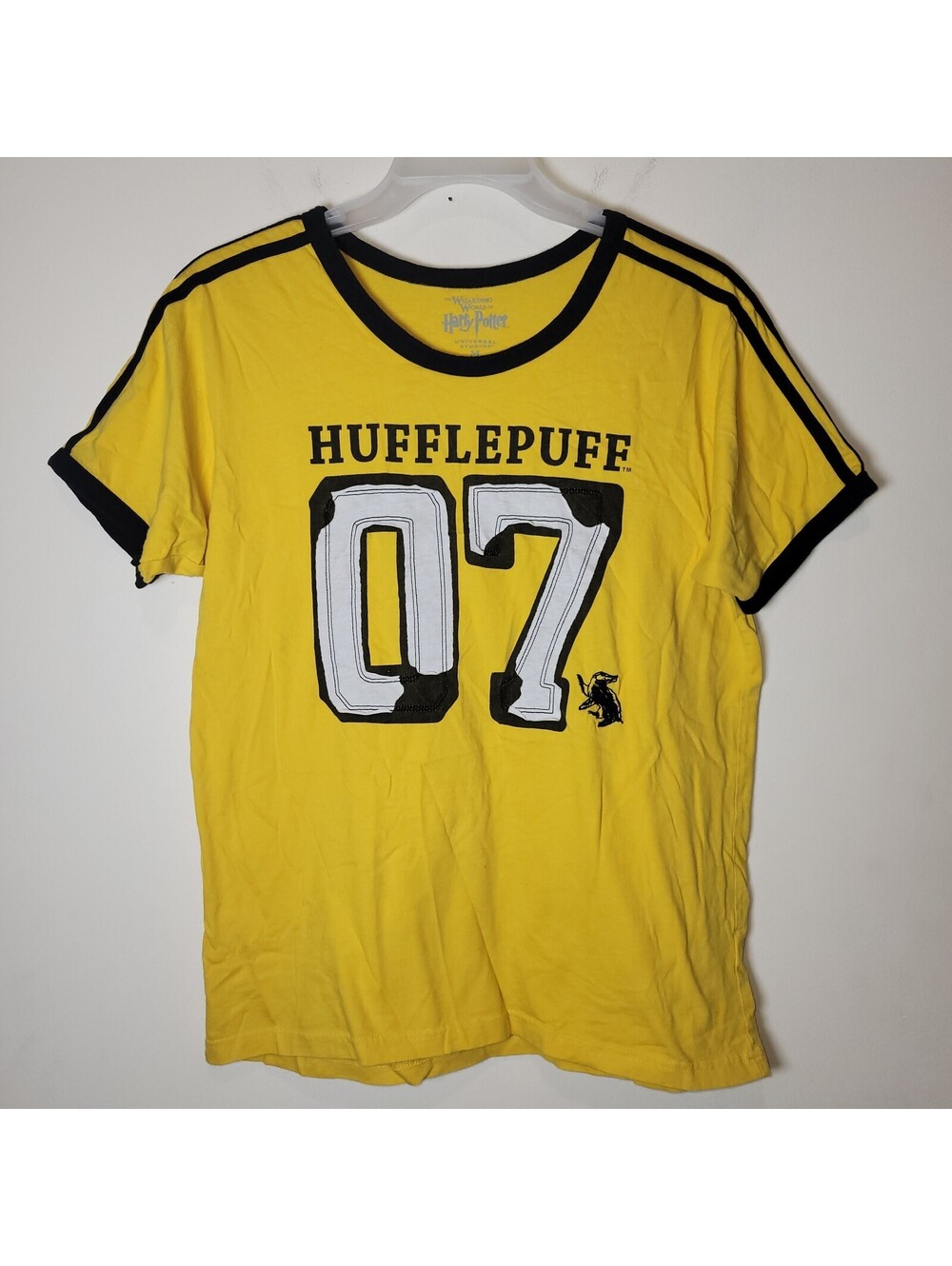 Universal Studios Harry Potter Hufflepuff Ringer Shirt Mens M Yellow Diggory 07